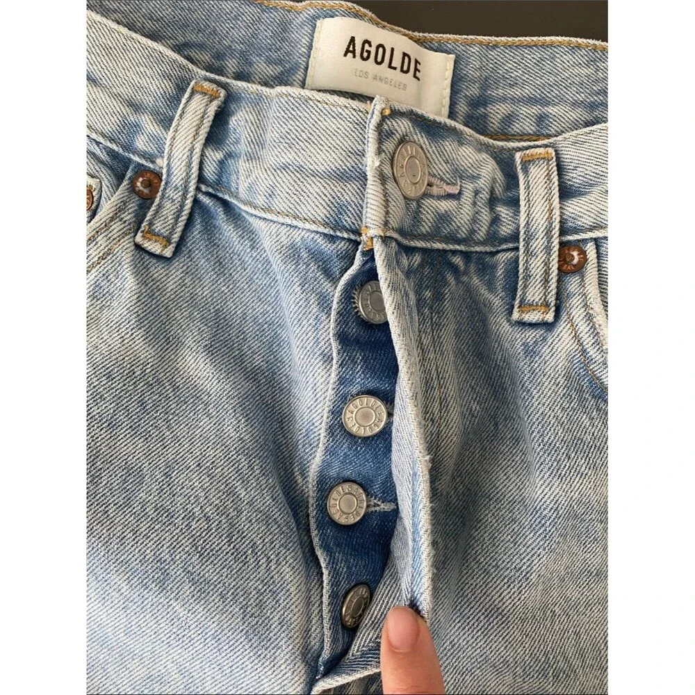 Agolde Light Blue Distressed Denim Cutoff Shorts Sz 29 Coastal Casual Chic